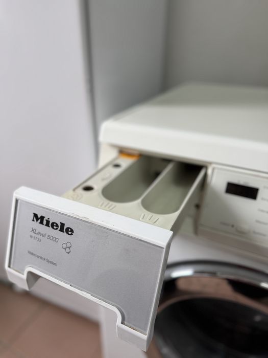 Masina de splat Miele