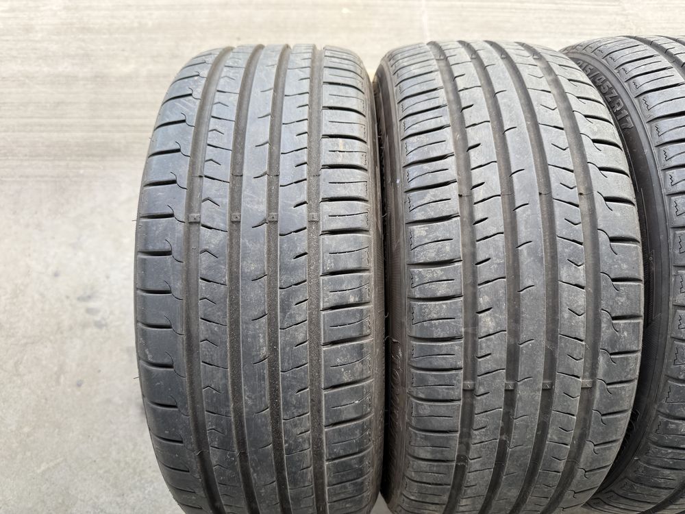 4бр. Отлични Летни Гуми С Борд 215/45ZR/17 -TOMKET- DOT:0519-7.2м+6.7м