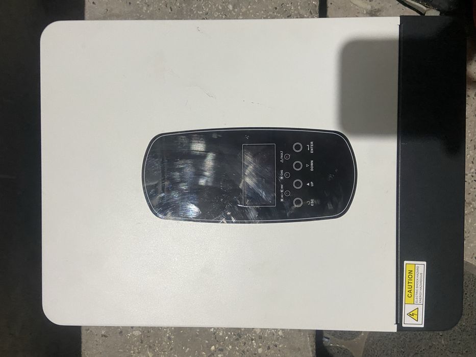 Хибриден инвертор