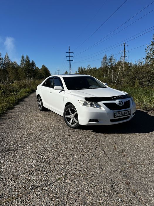 Камри в отличном состоянии , срочно нужны деньги.