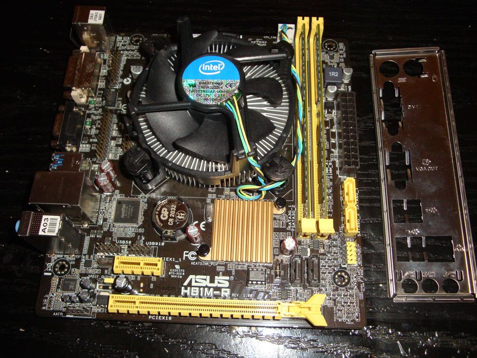 kit mini itx Asus H81M-R i5 4670 3.8Ghz 8GB DDR3 kingston 1600 Mhz