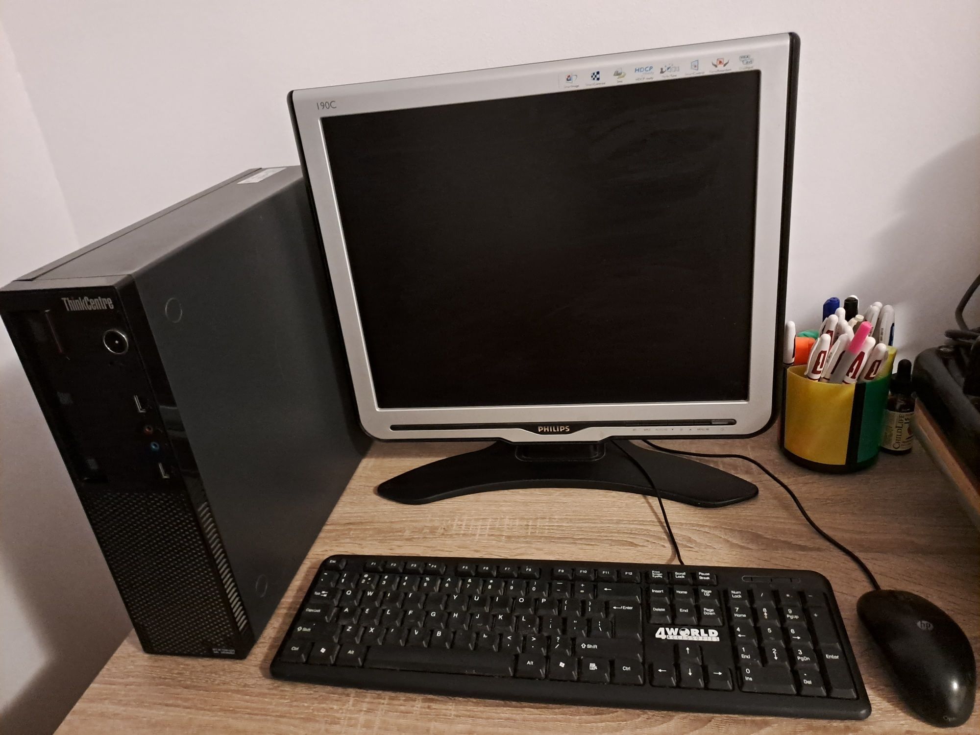 PC, calculator complet,unitate,monitor,tastatura,mouse