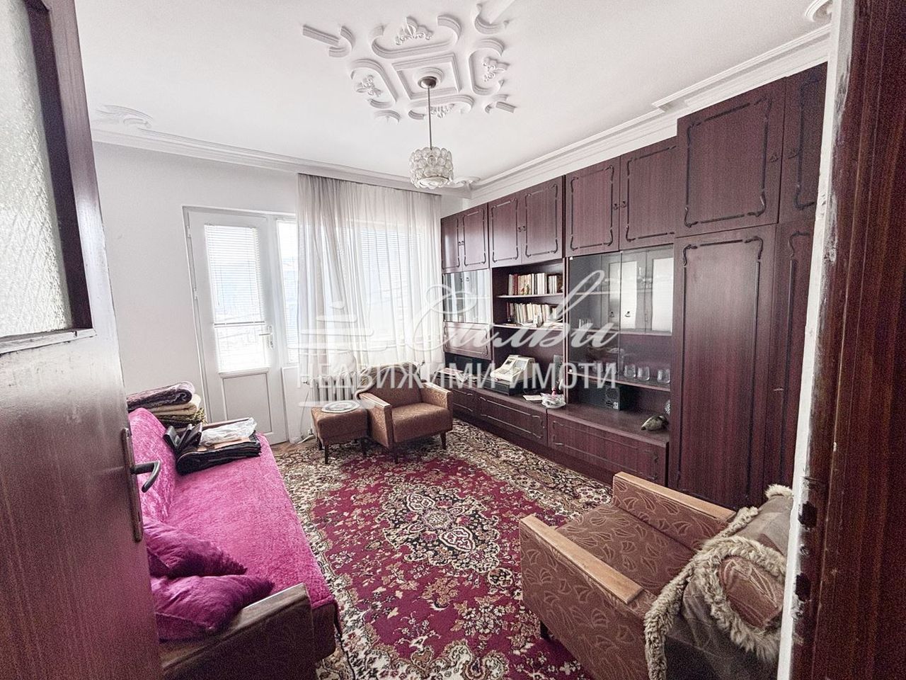 Продава се Къща в Велики Преслав - 261 кв.м за 411 €/кв.м - Снимка #12