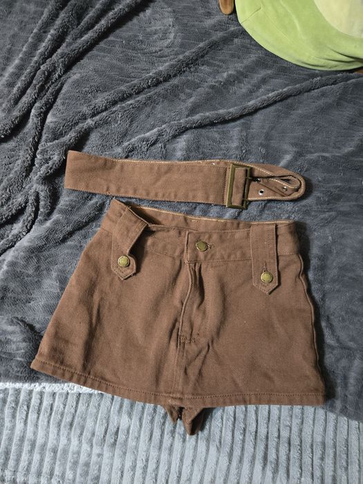 Продам новую мини-юбку с защитными шортами