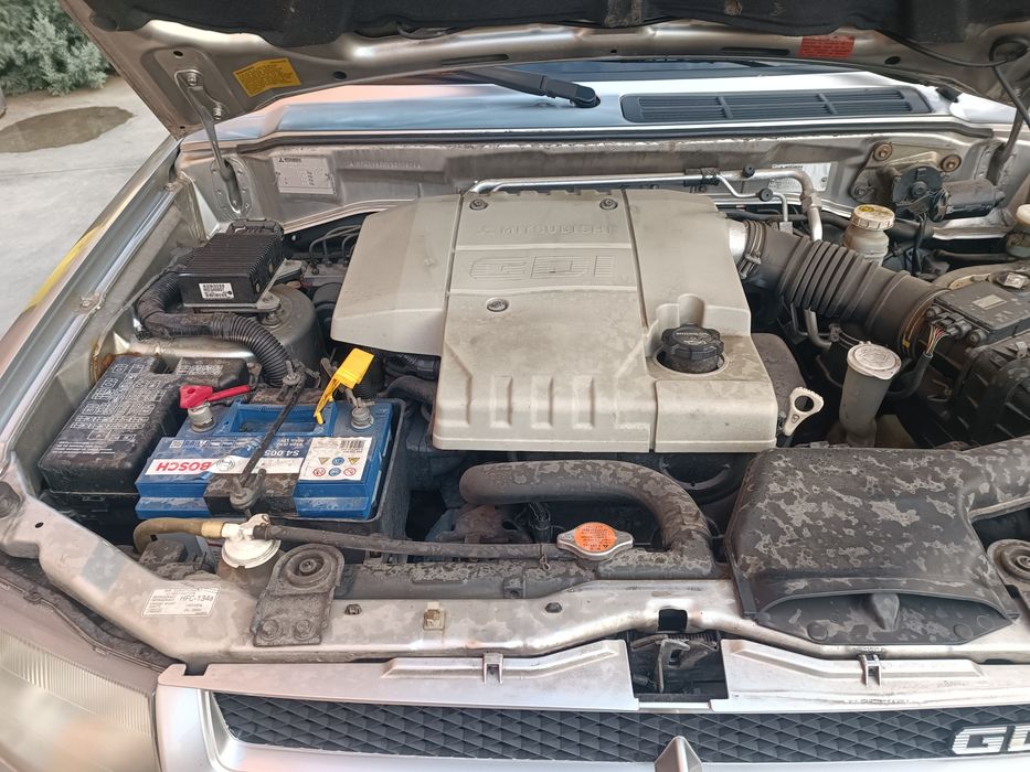 Mitsubishi pajero pinin