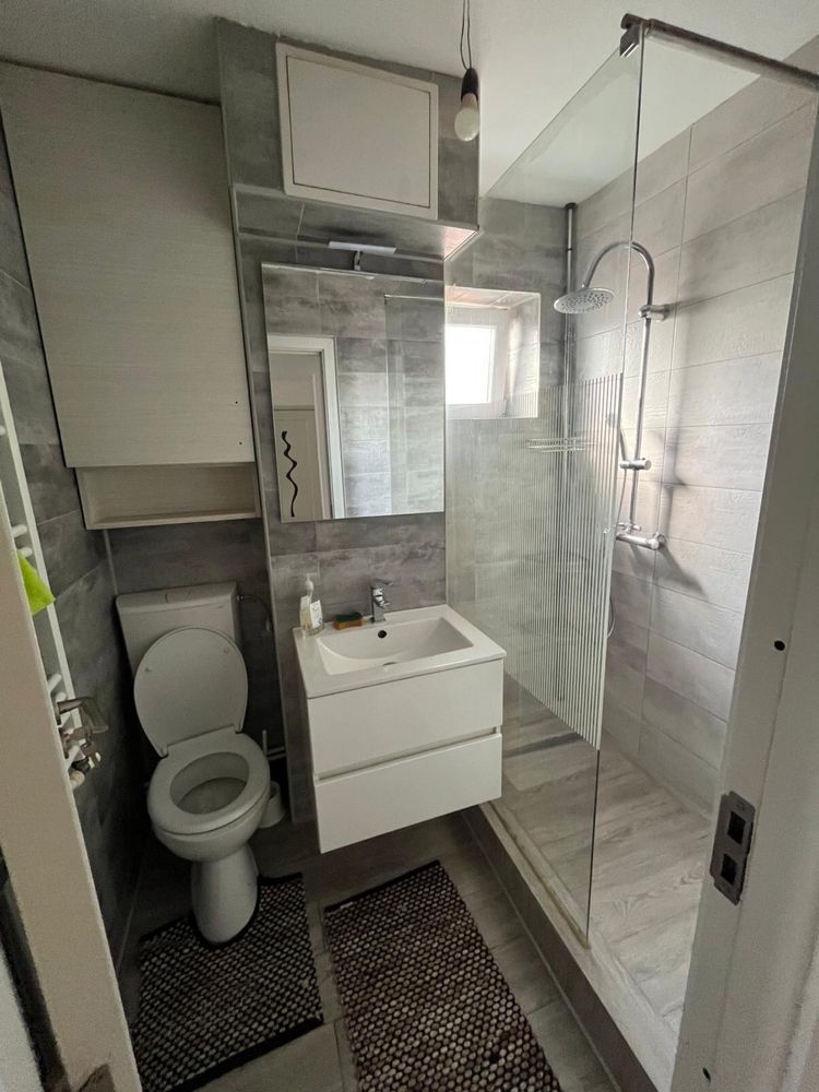 Apartament 2 camere, etaj 1/4, zona Biserica Mare