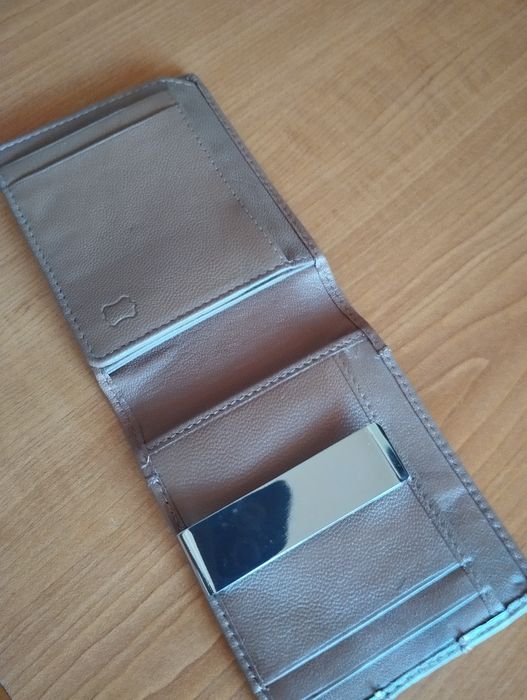 Vând portofel nou din piele naturală
