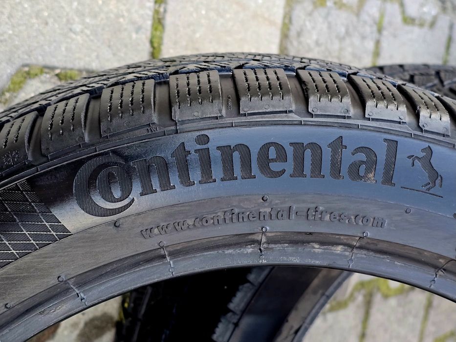 235 45 18 Continental