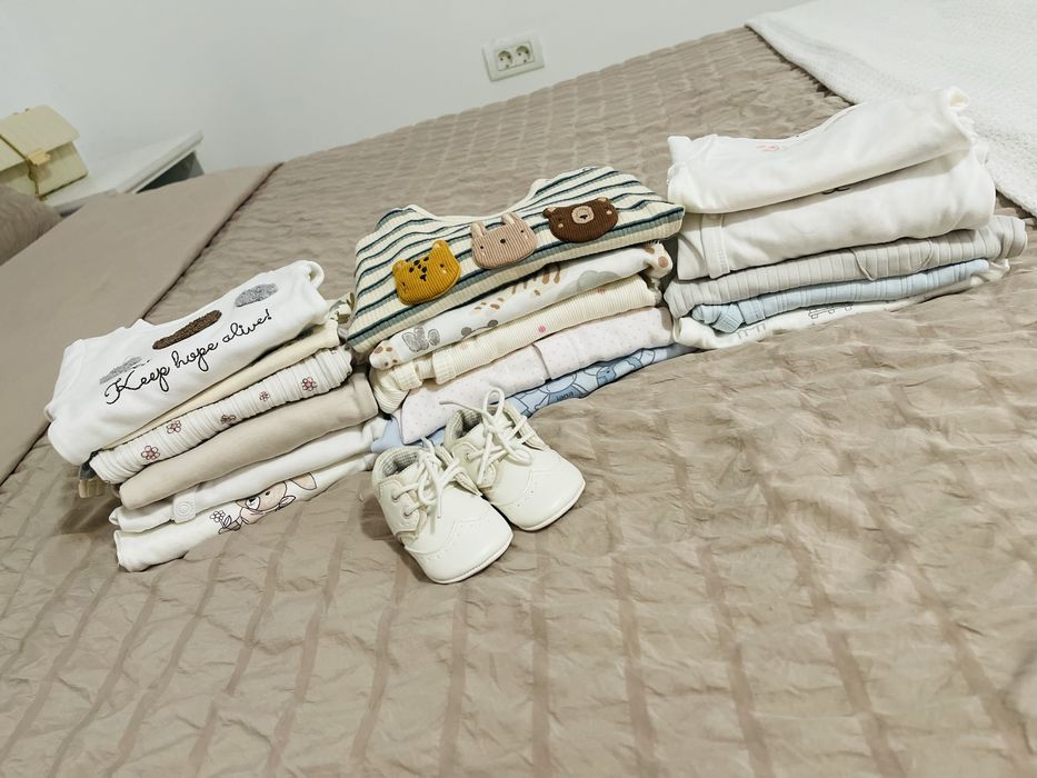 Lot hainute 0-3 luni 16 seturi