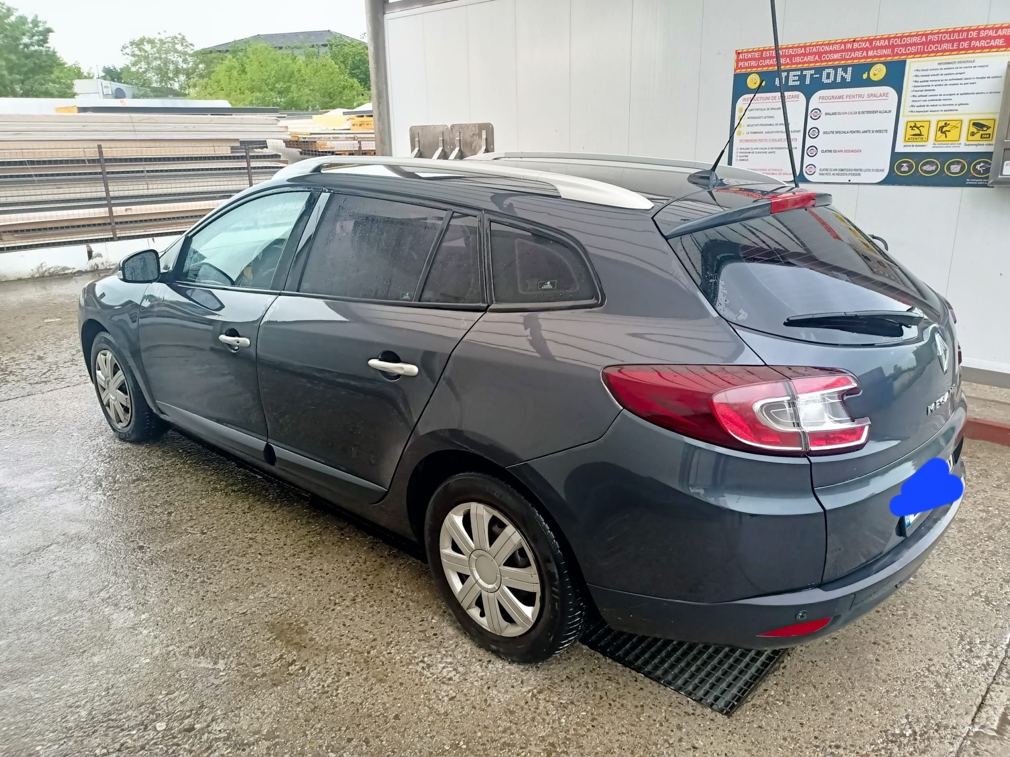 Vand urgent Renault Megane 3 break 1.5 dci