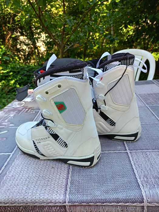 Сноуборд обувки Burton и Salomon