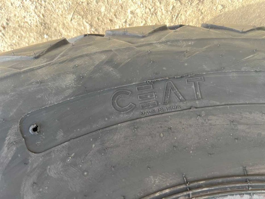 23.1-26 cu 12 pliuri marca CEAT cauciucuri noi pentru cilindru
