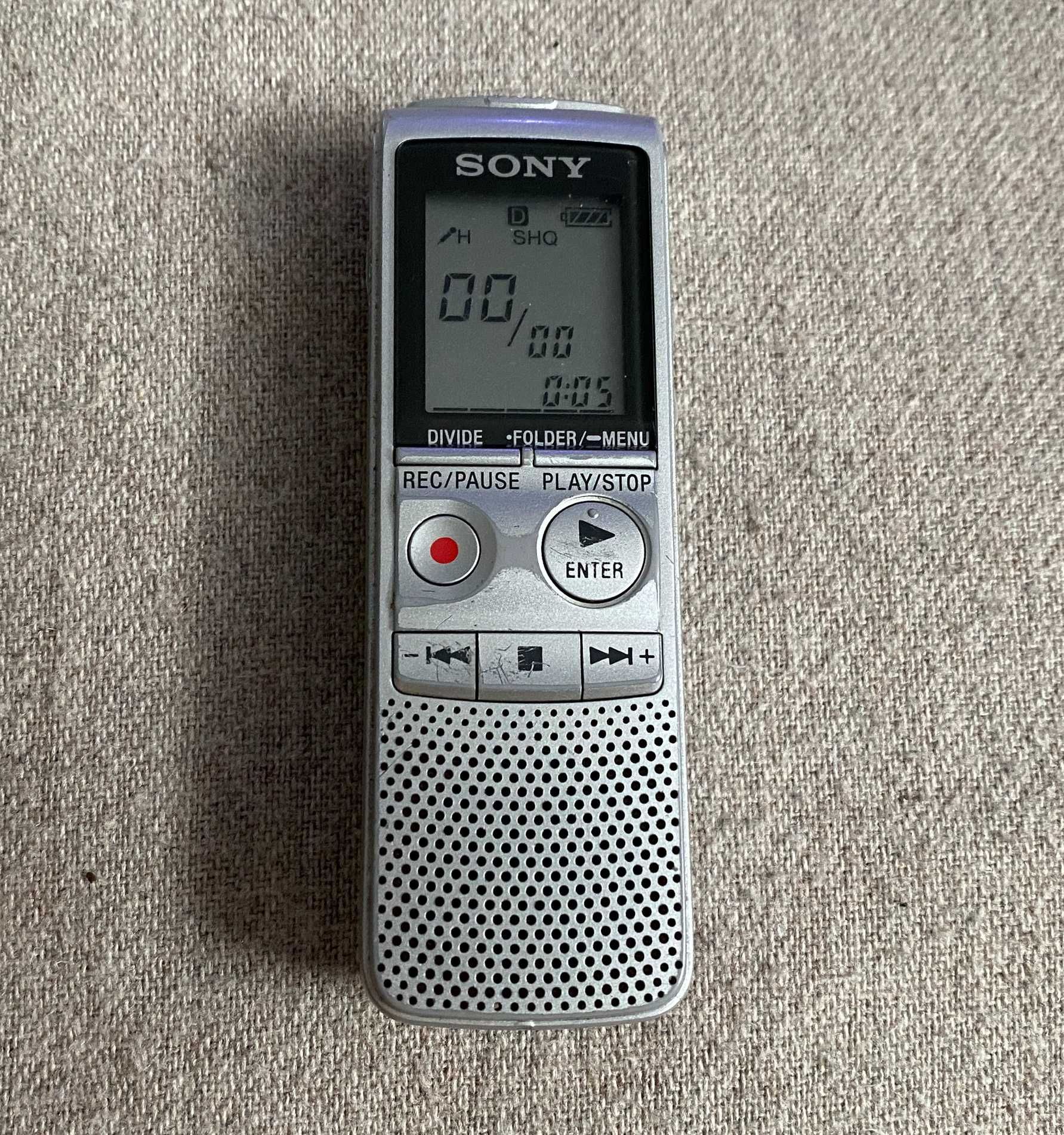 Reportofon digital Sony ICD-BX800 memorie 2 Gb pana la 534hrs 25min