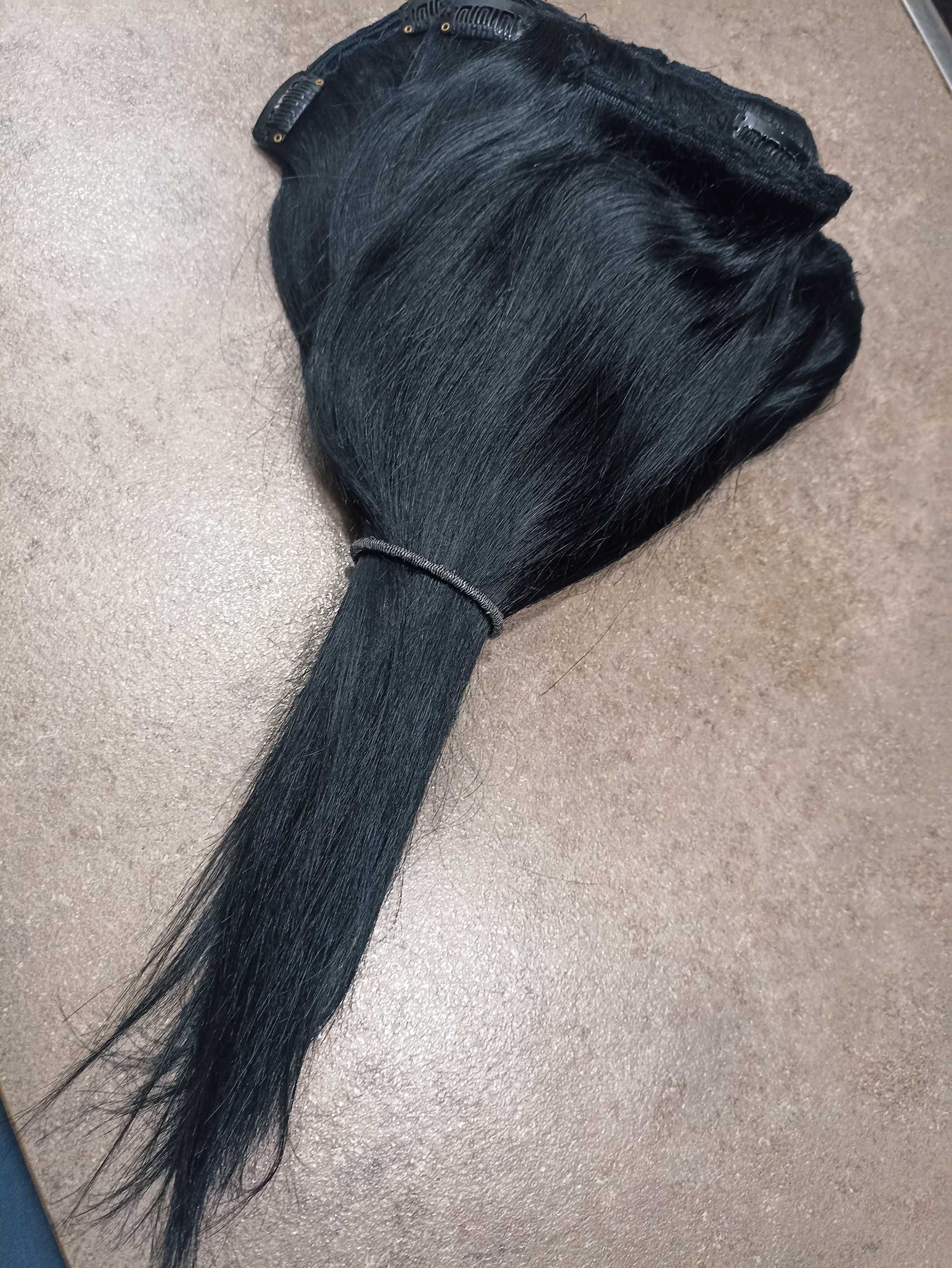Естествена коса-черна