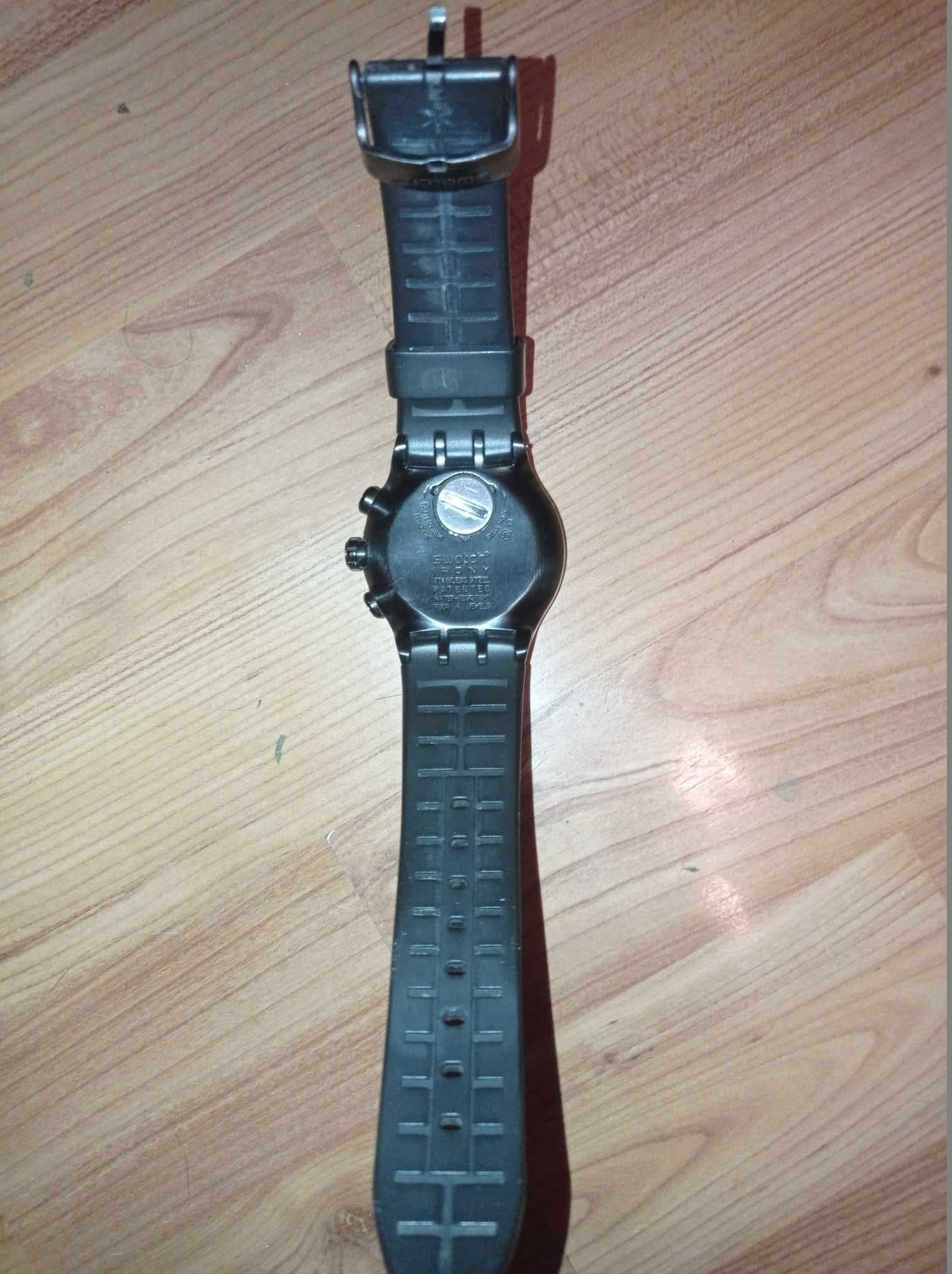 Часовник swatch swiss irony stainless steel - носен много малко
