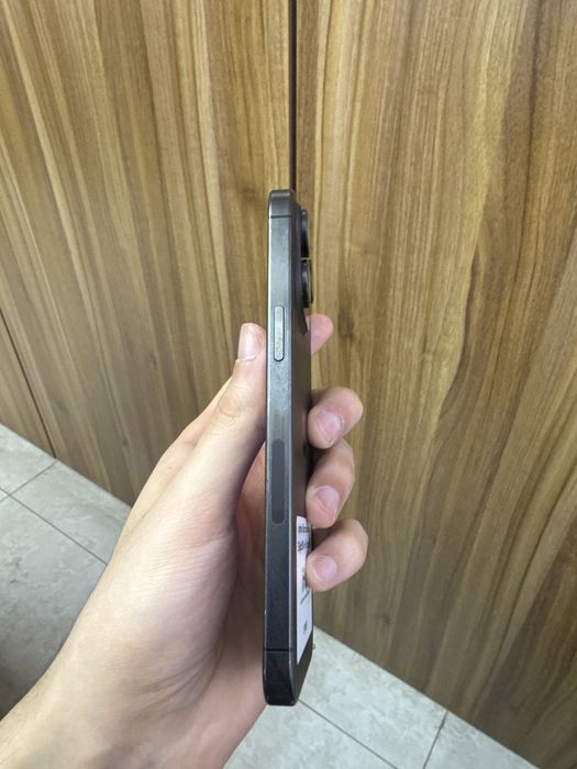 Iphone 15pro max LLA