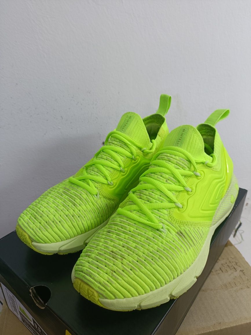 Under Armour UA Hovr Phantom 2 INKNT номер 41