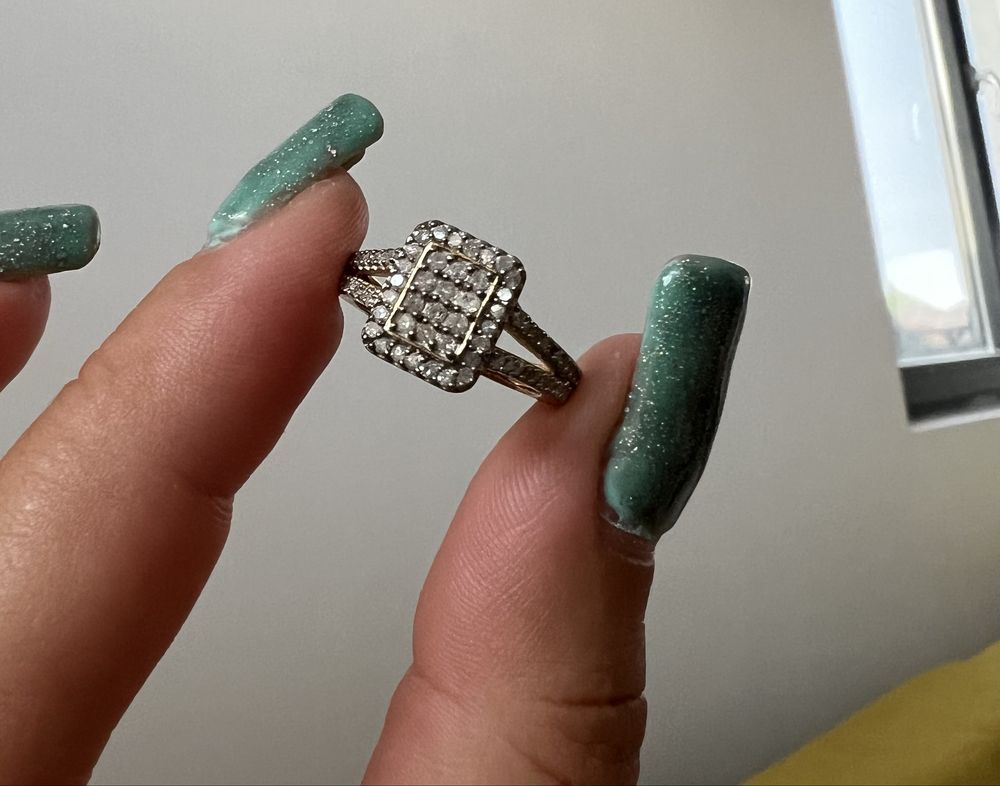 Inel cu diamant natural