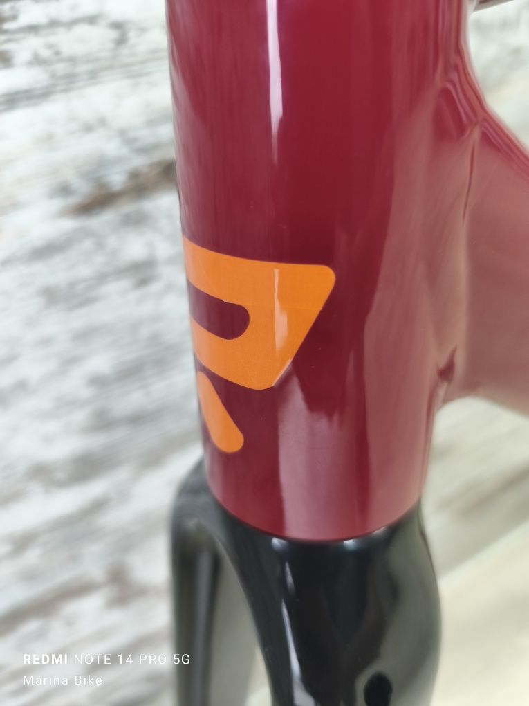 НОВА алуминиева шосейна рамка Ridley Fenix SLA Disc с дефект на боята