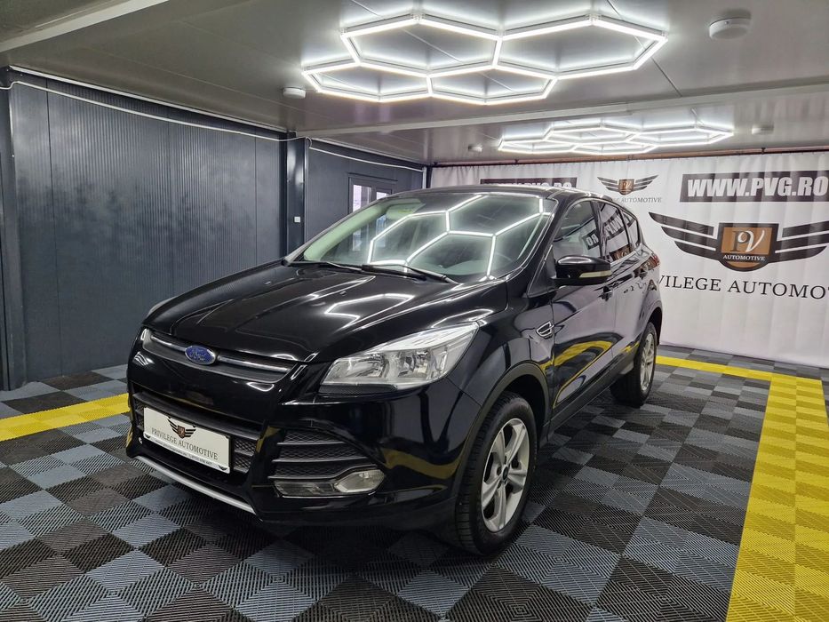 Ford Kuga DIESEL • 4WD • Automata • Pilot • NAVI • KEYLESS • GARANTIE