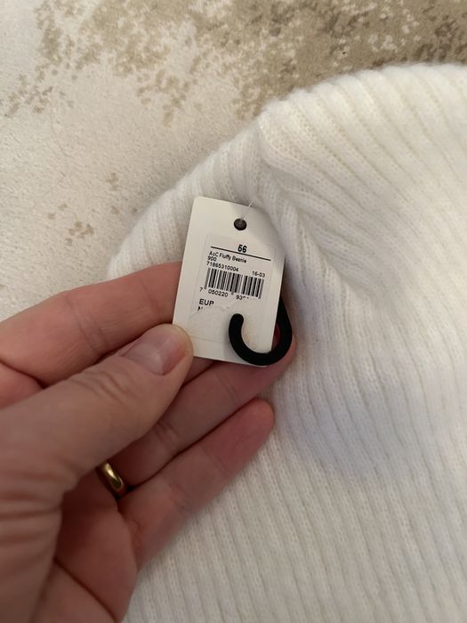 Caciulă albă Unisex