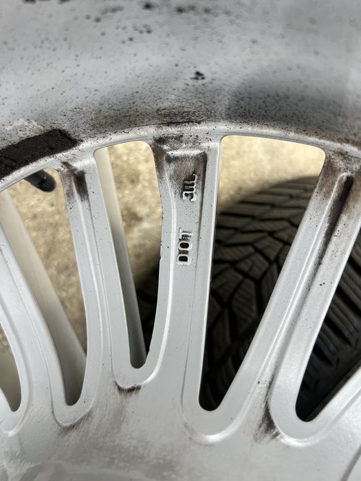 Джанти със зимни гуми 235/50/18 за Ауди