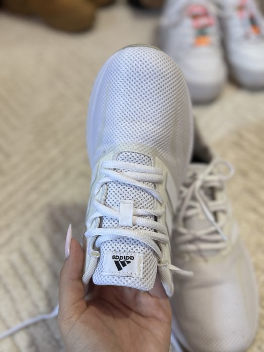Дамски/Детски маратонки Adidas - Изключително леки, Мрежа, Размер 40