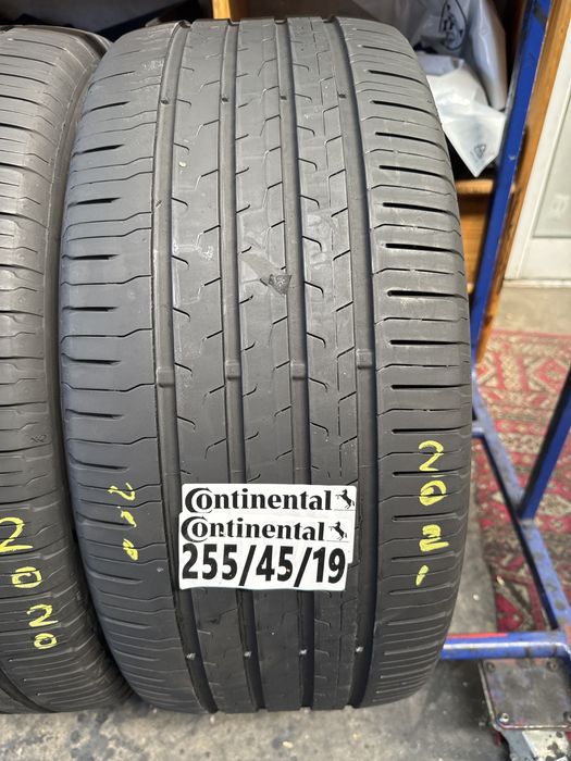 255/45/19 Continental