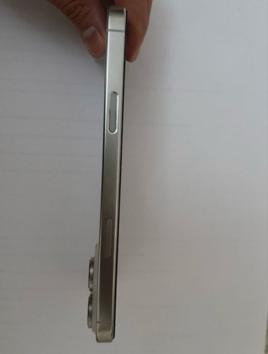 iPhone 16 pro max 256GB white
