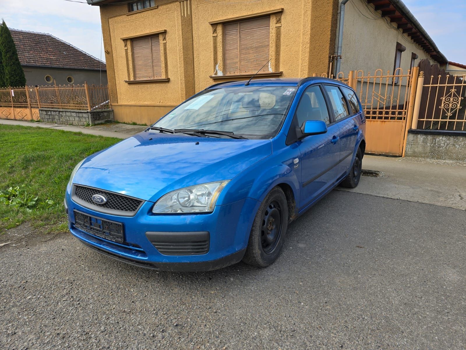 Vand Ford Focus 2M.