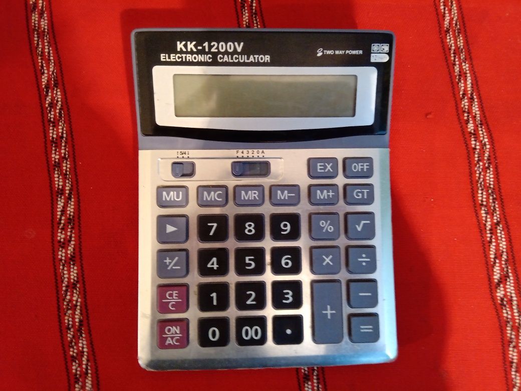 Calculator mare 12 digits (nou , in tipla)