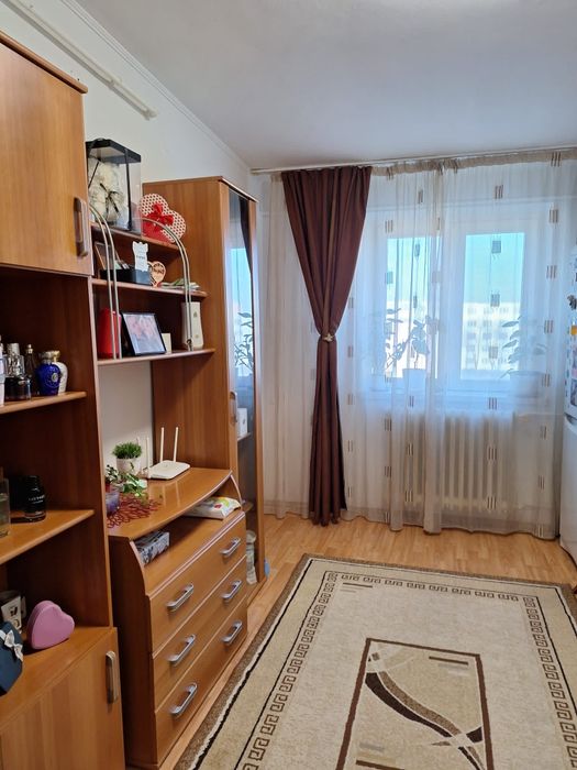 Vând apartament 2 camere