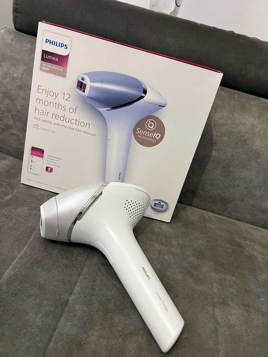 Фотоепилатор Philips LUMEA 8000