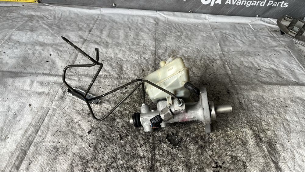 Mercedes C W203 2.7 CDi спирачна помпа