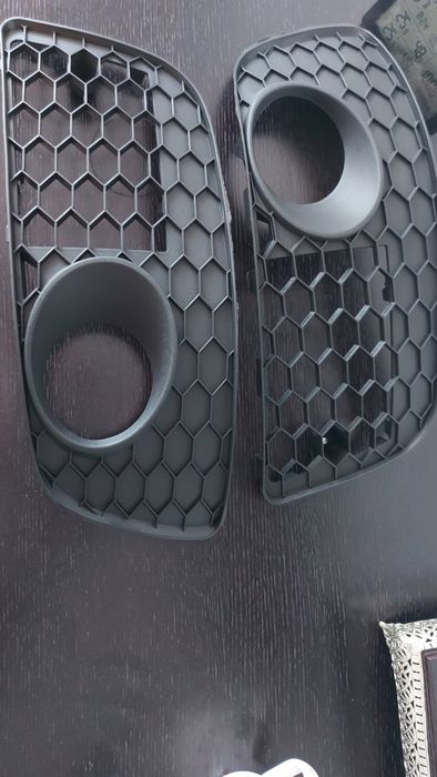 Grile ventilatie bară golf5/jetta  (compatibil cu model GTI)