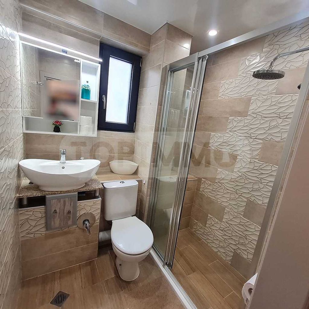 Дава се под наем Тристаен апартамент в Варна, Общината - 85 кв.м за 765 € - Снимка #12