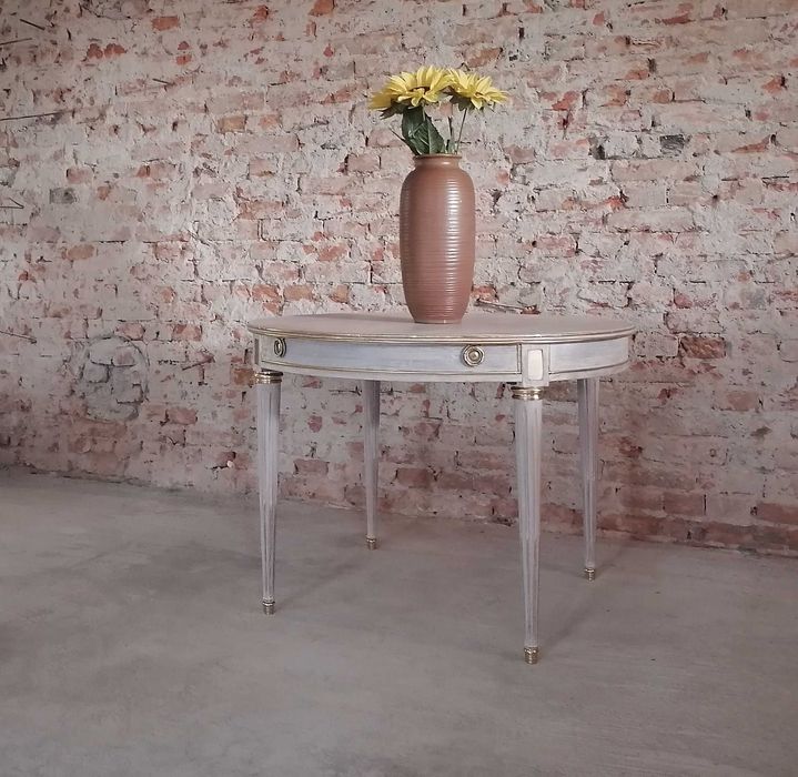 Masa veche rotunda, din lemn, reconditionata /Table/Mobila