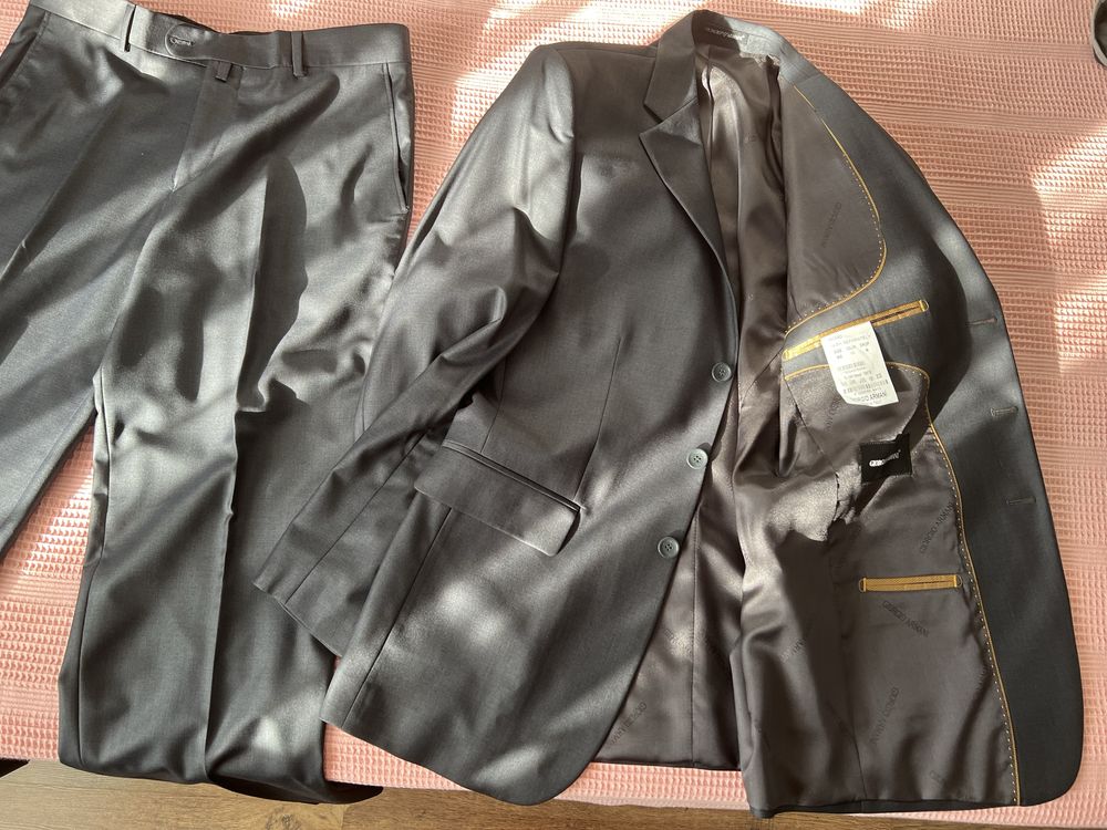 Costum Armani nou