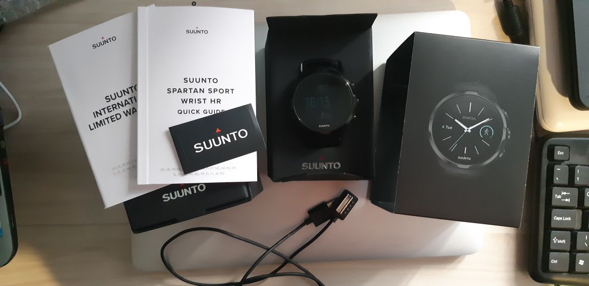 Смарт часовник Suunto Spartan Sport Wrist Hr (WHR)