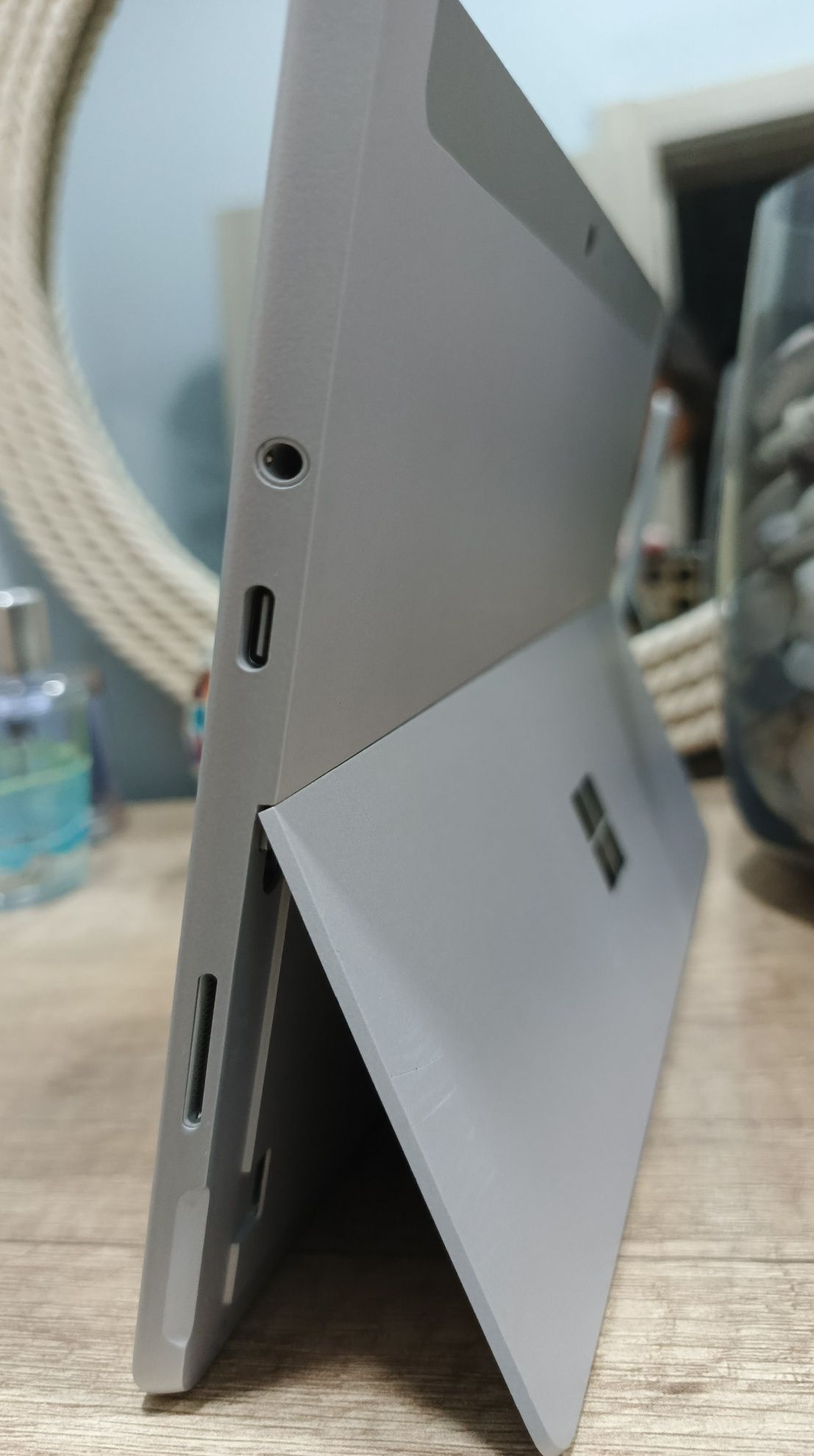 Surface go планшет на Windows 10 дюймов. Pentium 44й5y 4gb 64 память