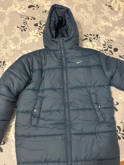 Дамско яке NIKE ново