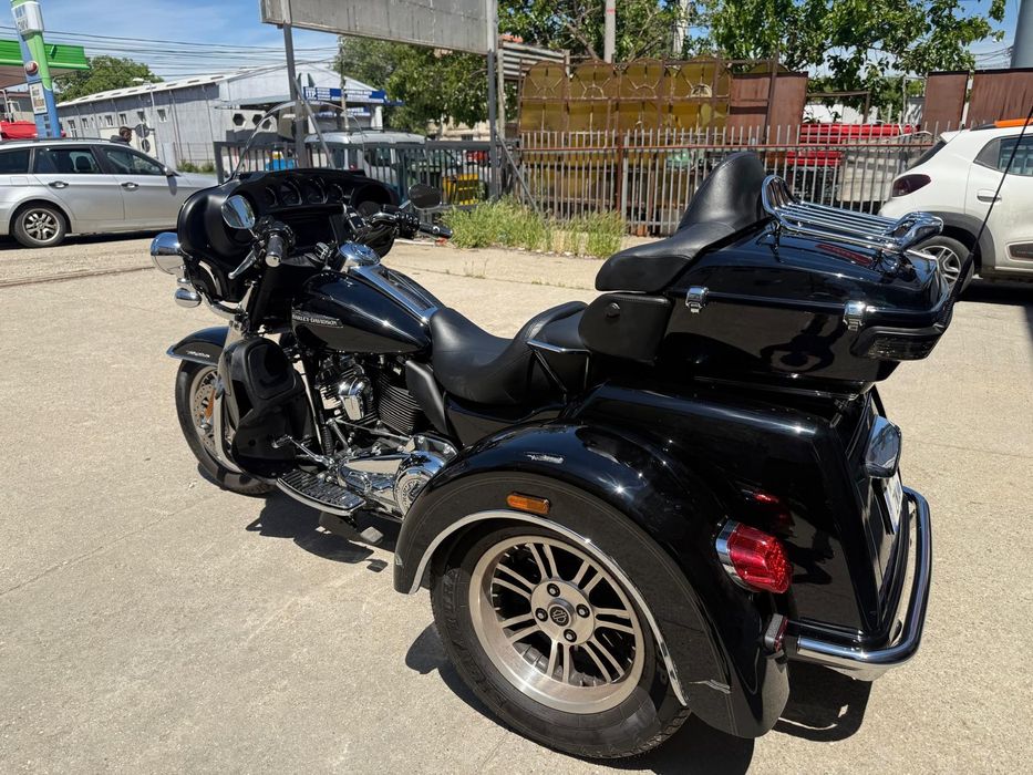 Vand Motociclu  HARLEY DAVIDSON L5e