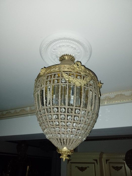 Candelabru Empire cu elemente din bronz si sticla cristalizata, piesa