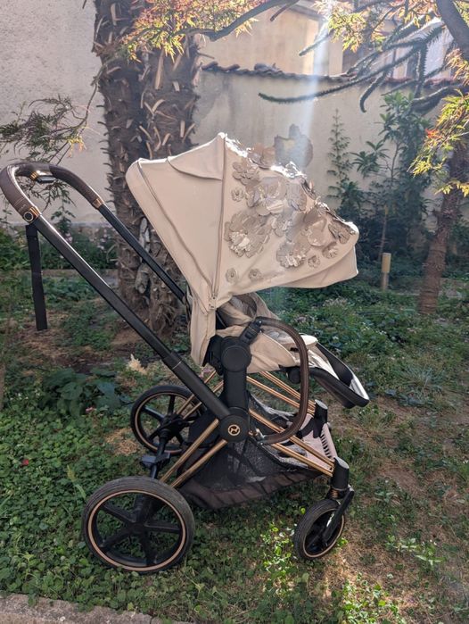 Cybex Priam 4 Platinum simply flowers