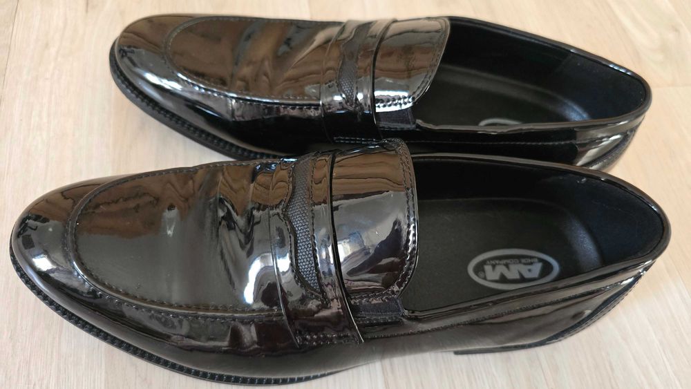 Pantofi tip mocasini, pentru bărbați