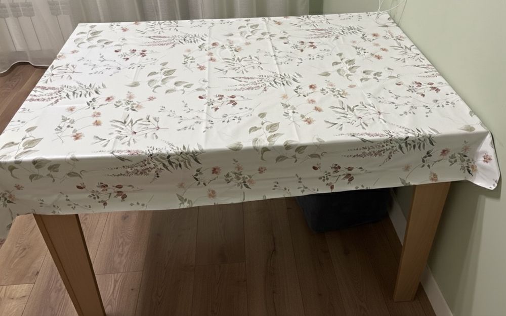 Продам Обеденный стол