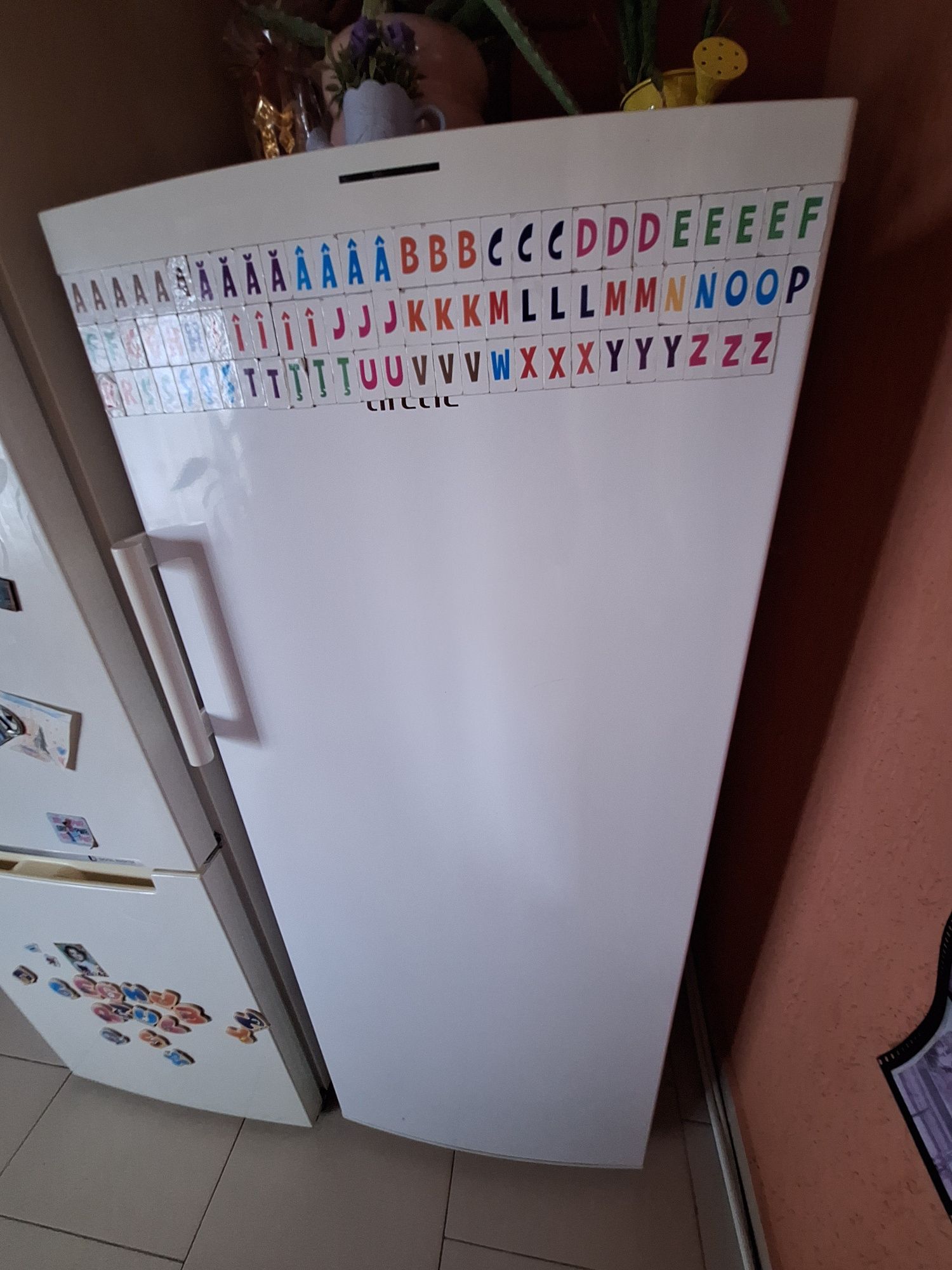 Congelator Artic, vertical 150 cm, 6 sertare