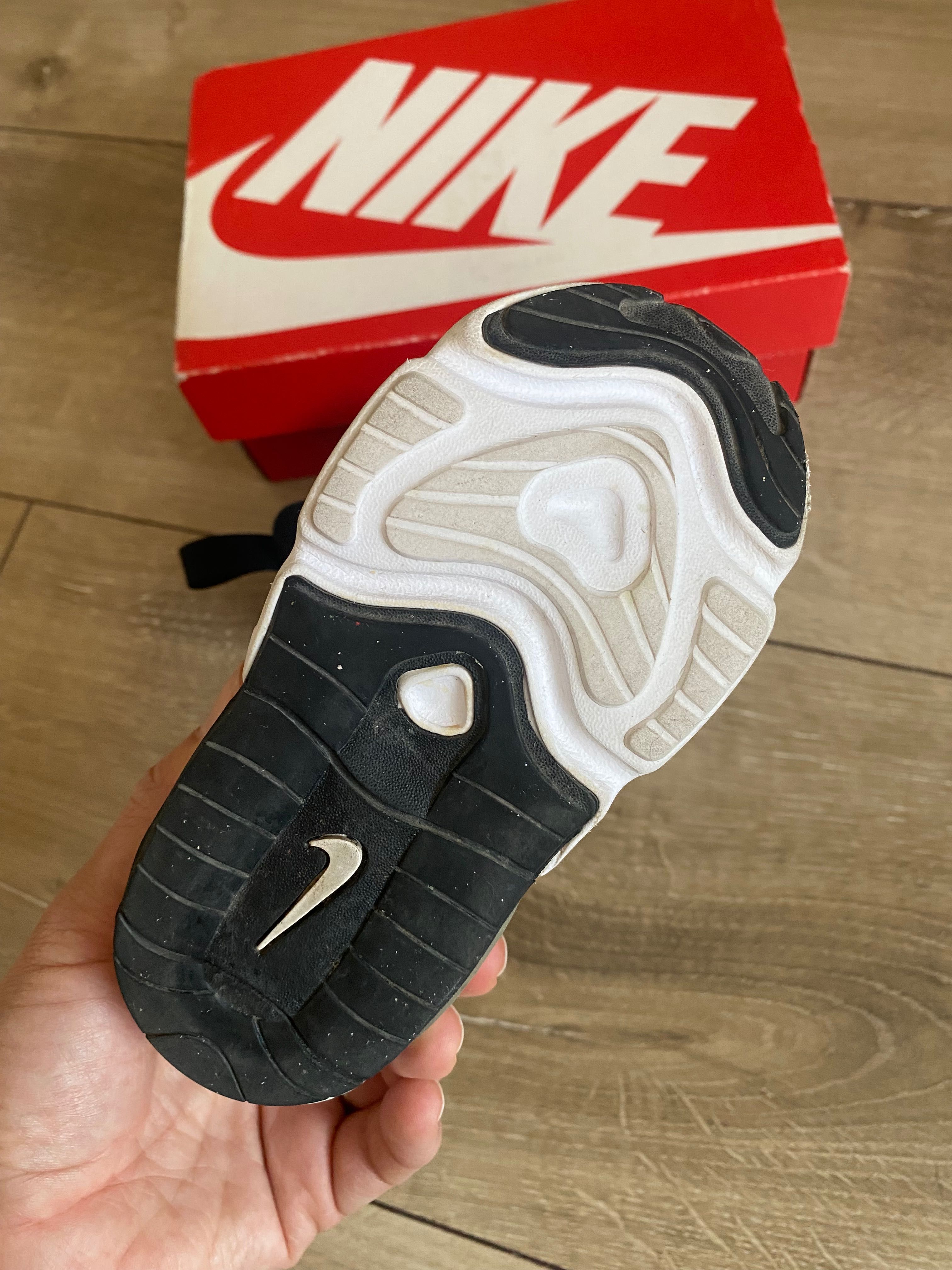 Маратонки Nike Air max