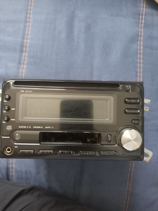 Продается  недорого автомагнитола  JVS в хорошем состоянии.