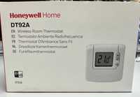 Termostat ambiental fara fir Honeywell DT92A